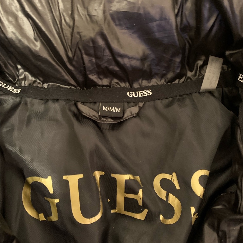 Guess puffer coat - Picture 3 of 4